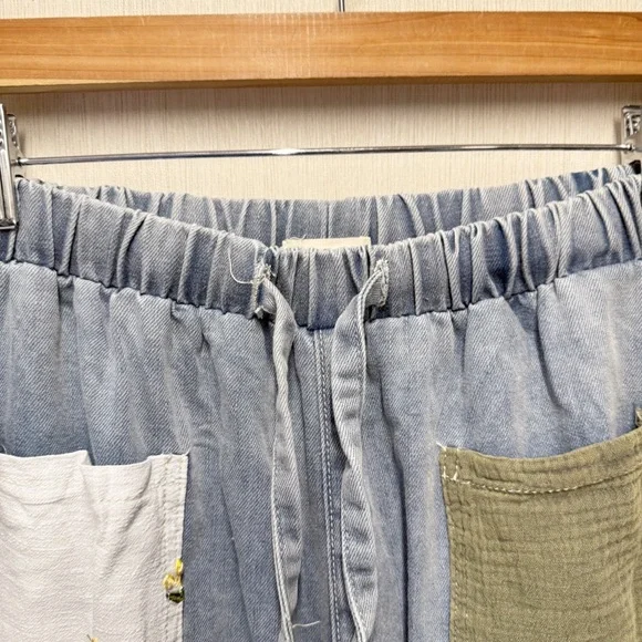 NWOT POL Floral Patchwork Denim Joggers, Size Medium - Picture 8 of 13